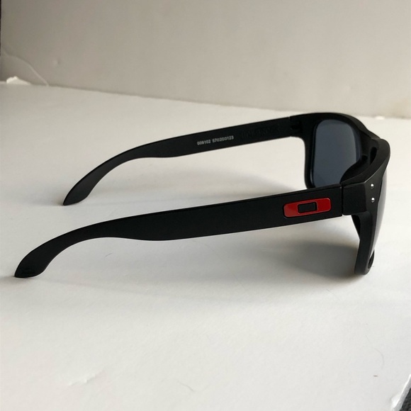OO9102 Oakley Holbrook Black Matte - Picture 7 of 10